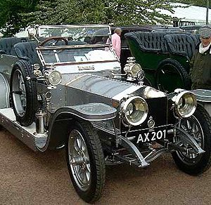 Rolls-Royce Enthusiasts’ Club Celebration at Windsor The Queen’s Golden Jubilee 2002